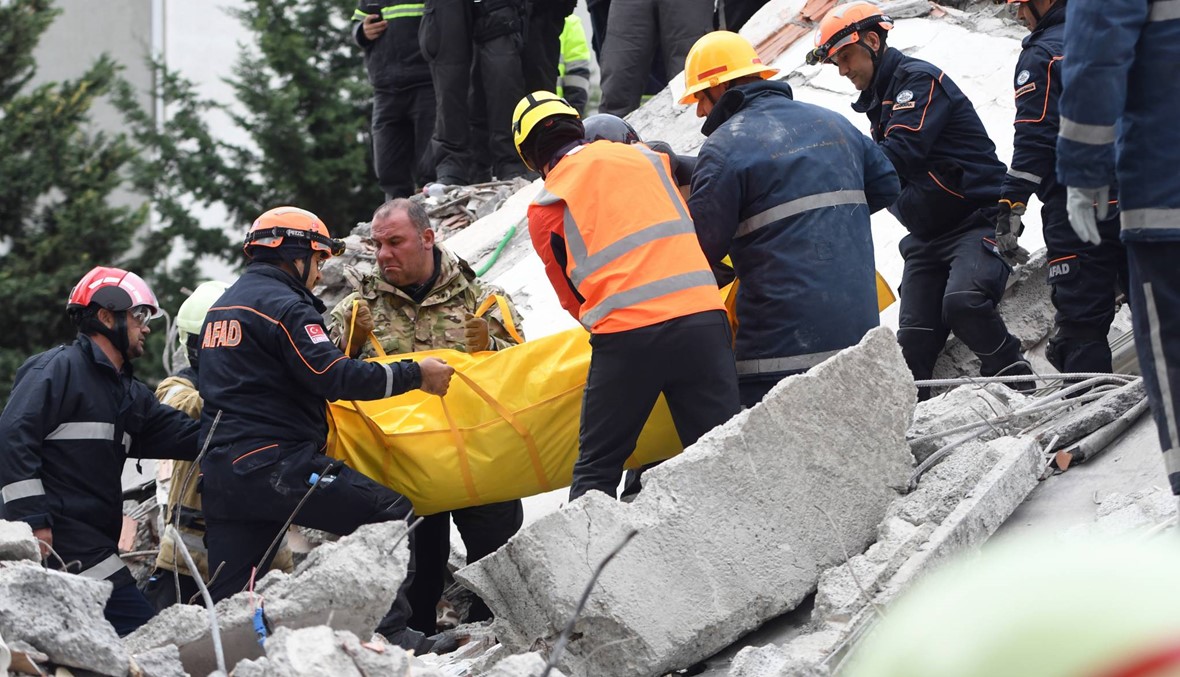 زلزال ألبانيا: 49 قتيلاً وأكثر من خمسة آلاف مشرّد
