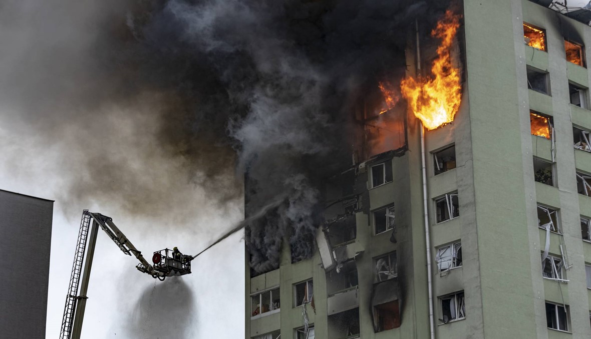 انفجار غاز هزّ مبنى من 12 طابقاً... 7 قتلى اثر حريق في سلوفاكيا