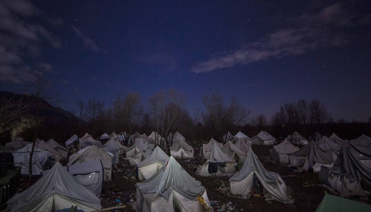 البوسنة تغلق "أسوأ" مخيم للمهاجرين في أوروبا: الصليب الأحمر والبلدية سيزيلان الخيم