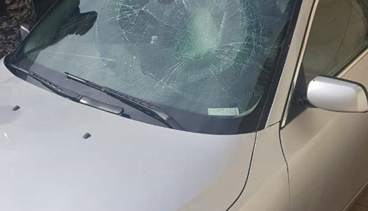 تحطيم سيارة الزميل ميشال حلاق خلال اقتحام سرايا حلبا