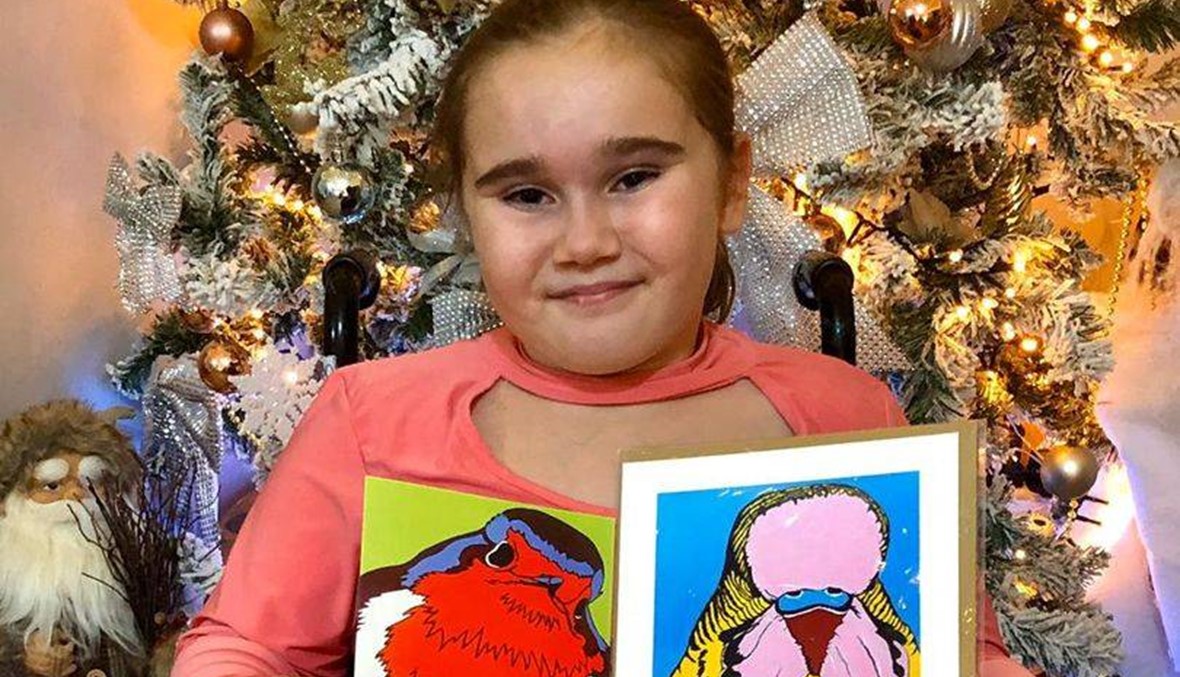 طفلة من ذوي الحاجات الخاصة تكتب 1064 بطاقة ميلاديّة!