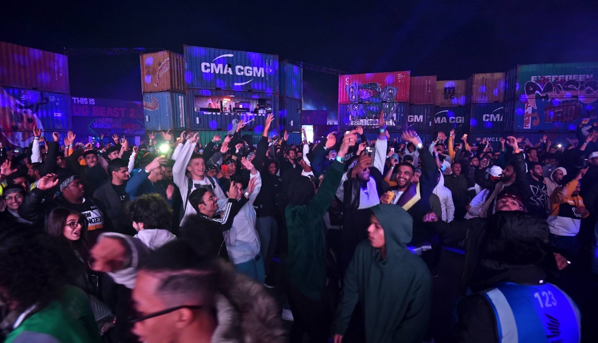 عشرات آلاف السعوديّين يتوافدون إلى "أكبر مهرجان موسيقي في المملكة"