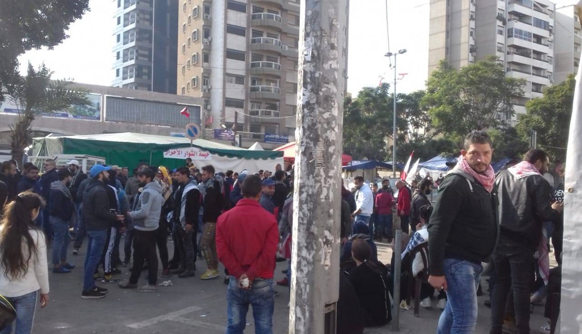 طرابلس تلبّي دعوات "أحد الرفض"... باصات تنقل متظاهرين إلى ساحة الشهداء (صور وفيديو)