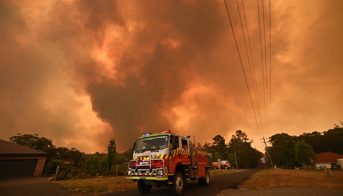 الحرائق لا تزال مستعرة في أوستراليا: موريسون يتفقد الإطفائيّين بعد تعرضه لانتقادات