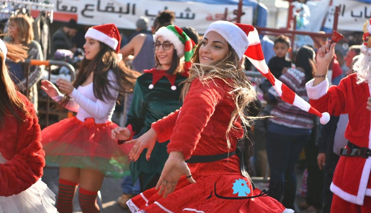 بالصور والفيديو- أجواء العيد في ساحة الشهداء... فرح رغم كل شيء!