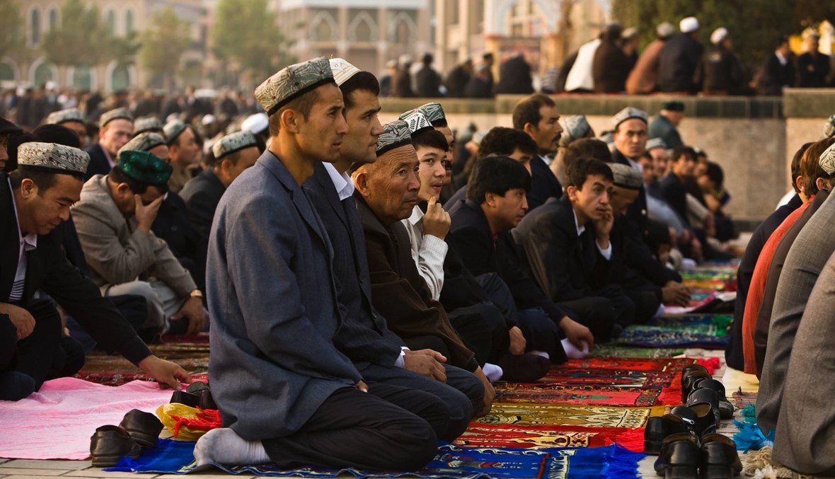 من هم مسلمو الإيغور الذين تُتَّهم الصين باضطهادهم؟