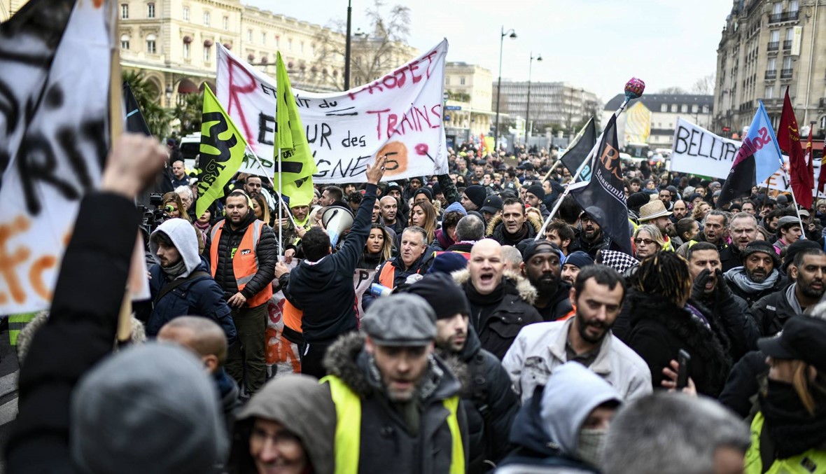 فرنسا: إضراب لليوم الـ23 ضدّ إصلاح نظام التقاعد... تظاهرات السبت، والتعبئة مستمرّة
