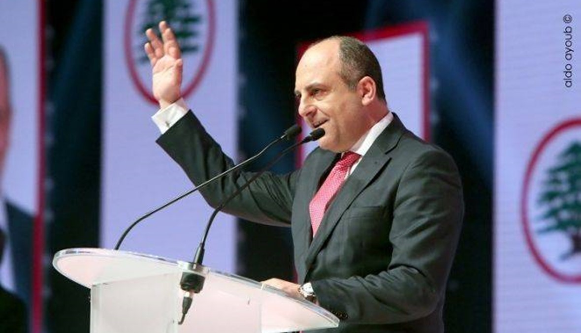 بو عاصي يكشف تفاصيل اتصال الرئيس دياب بجعجع... "من غير المقبول تأليه أي شخص"