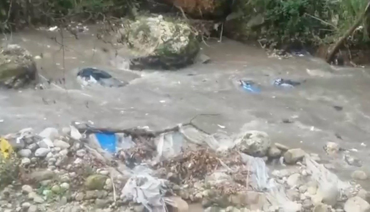 بالفيديو: النفايات تغزو نهر قاديشا