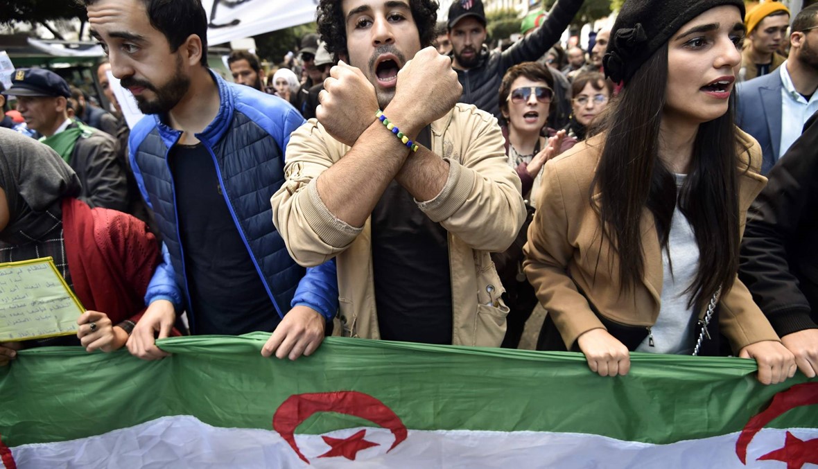الطلاب يتظاهرون مجدداً ضد النظام في الجزائر: رفضُ الحوار