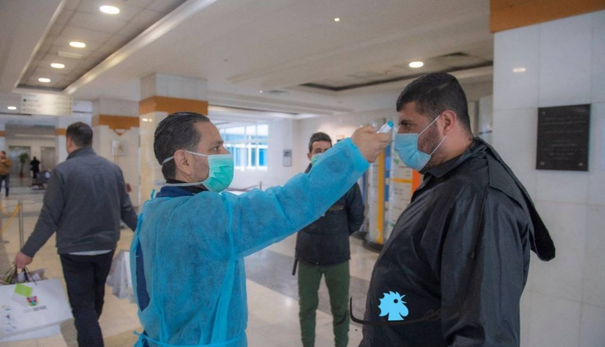 مستخدمو مستشفى الحريري اعتصموا مهددين بالتوقف عن العمل