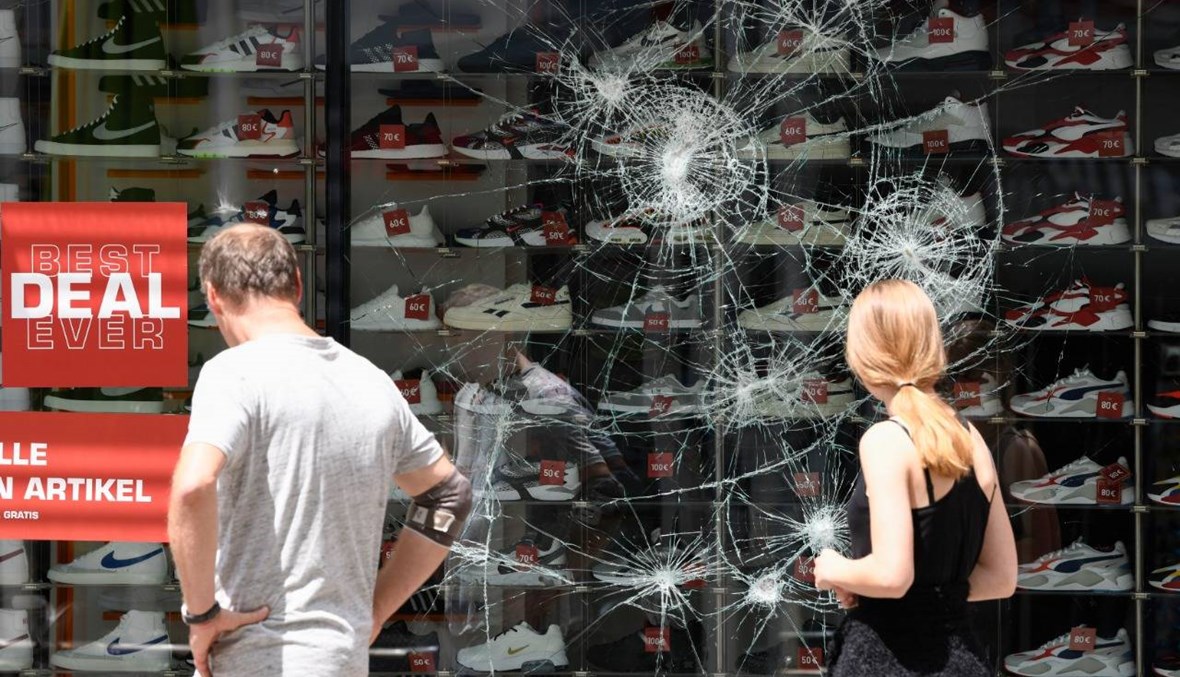 صدامات عنيفة في مدينة شتوتغارت الألمانيّة: "قتال شوارع" وتخريب متاجر