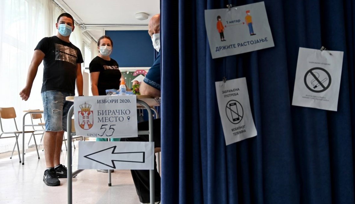 انتخابات تشريعيّة في صربيا: شخص الرئيس فوتشيتش يهيمن... وأحزاب المعارضة منقسمة