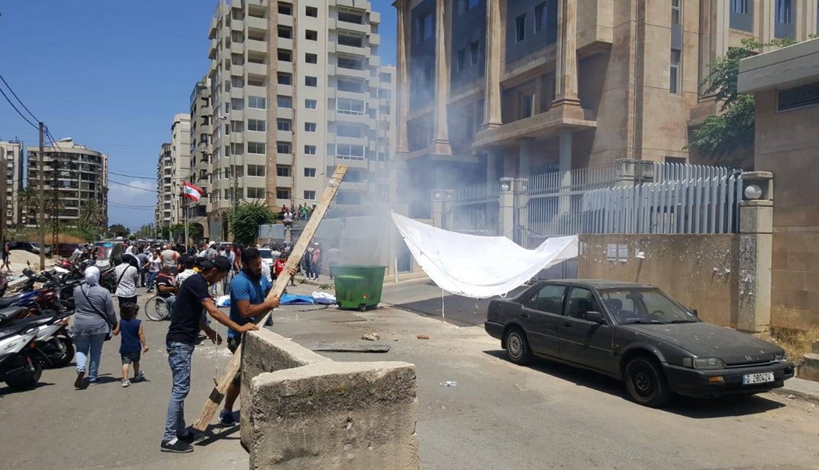 اعتصام امام قصر عدل طرابلس