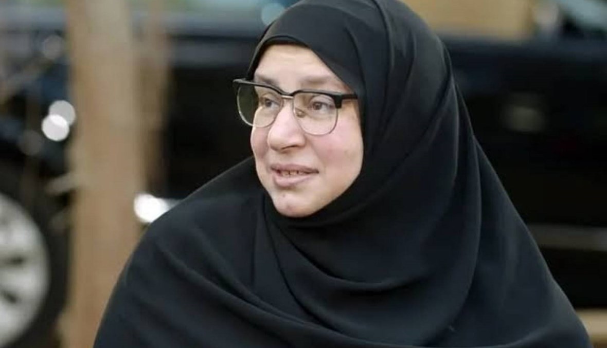 عبلة كامل محور اهتمام وسائل الإعلام المصرية والحديث عن اعتزالها