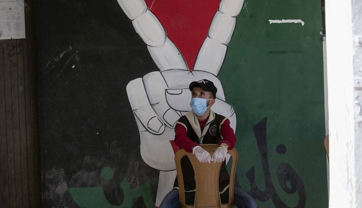 تسجيل 561 إصابة جديدة بكورونا بين الفلسطينيين: "تزايد مُقلِق"