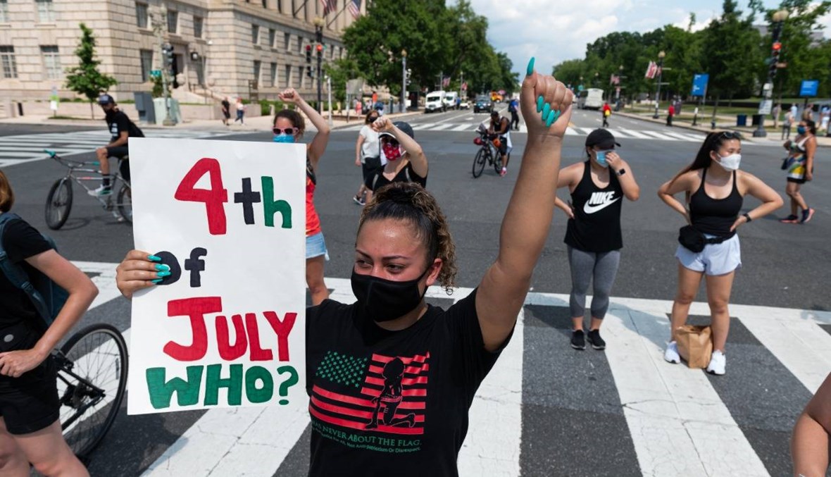 الأميركيّون يحيون عيدهم الوطني: مواجهة وانقسام في واشنطن