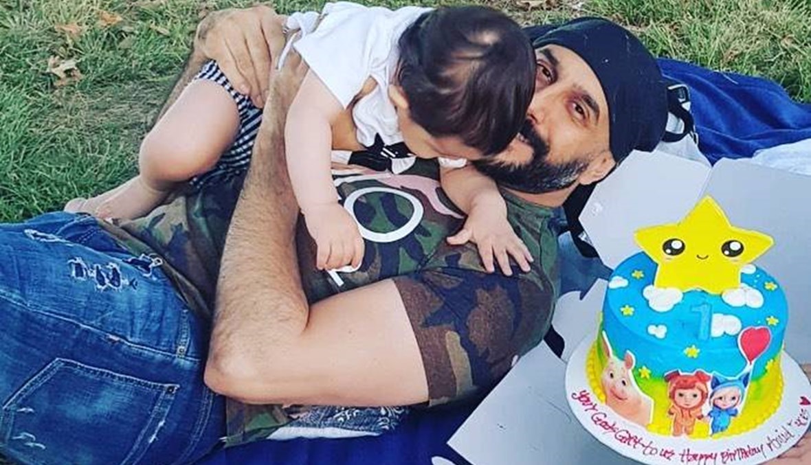 قصي خولي ينشر صورة مع ابنه بمناسبة عيد ميلاده: "عميدي وفارسي"