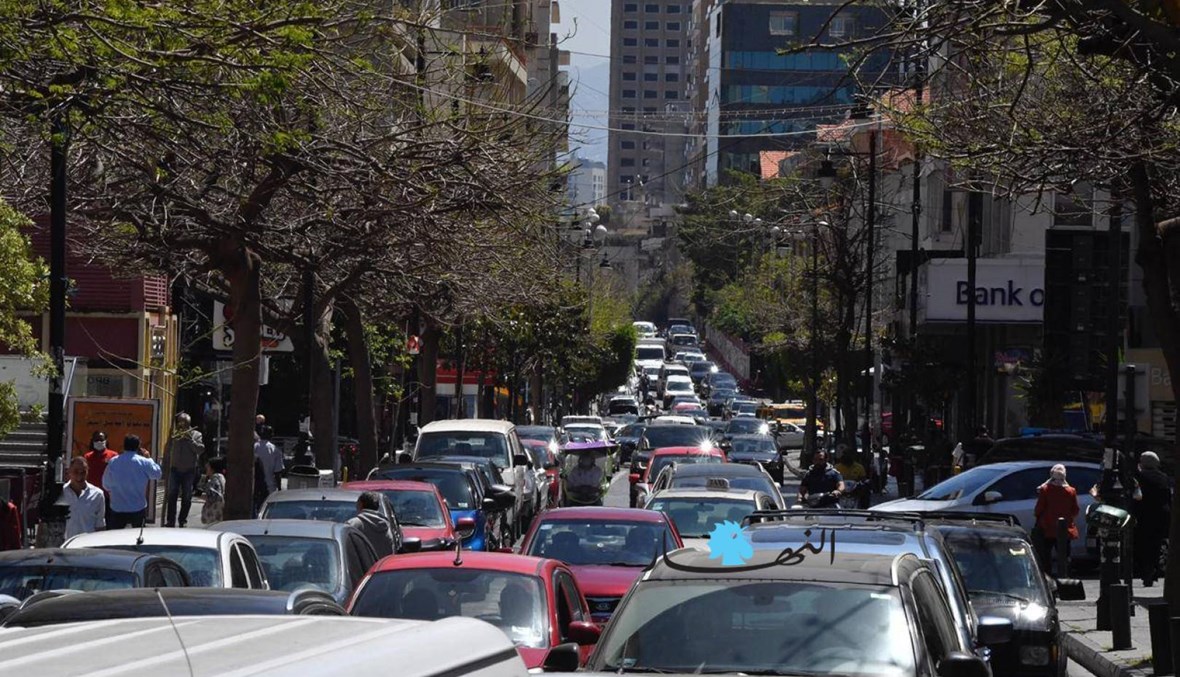 اتحادات ونقابات النقل البري: نطالب وزير الداخلية بتطبيق قانون السير