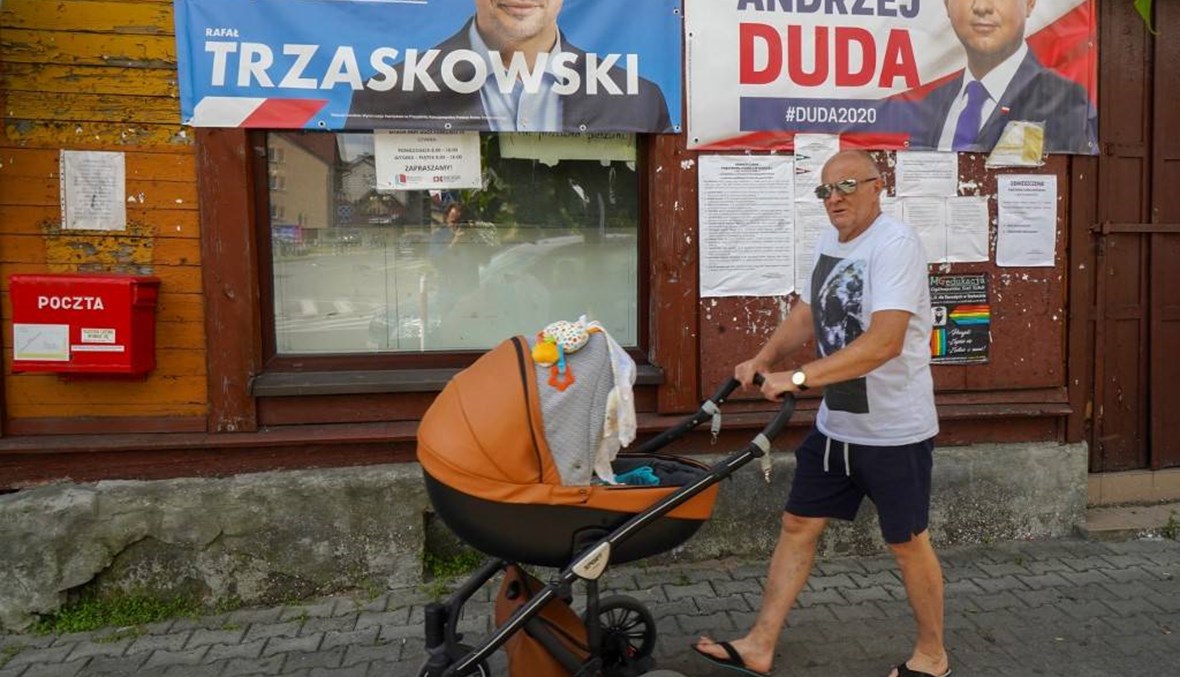 بولندا: دورة ثانية من الانتخابات الرئاسية تشهد منافسة حادّة