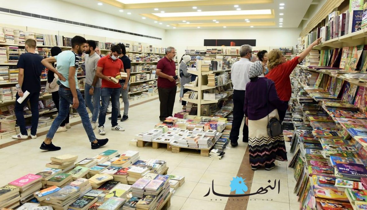 طرابلس: معرض الكتاب نابضاً بروّاده... الحياة تنتصر ولو لبرهة