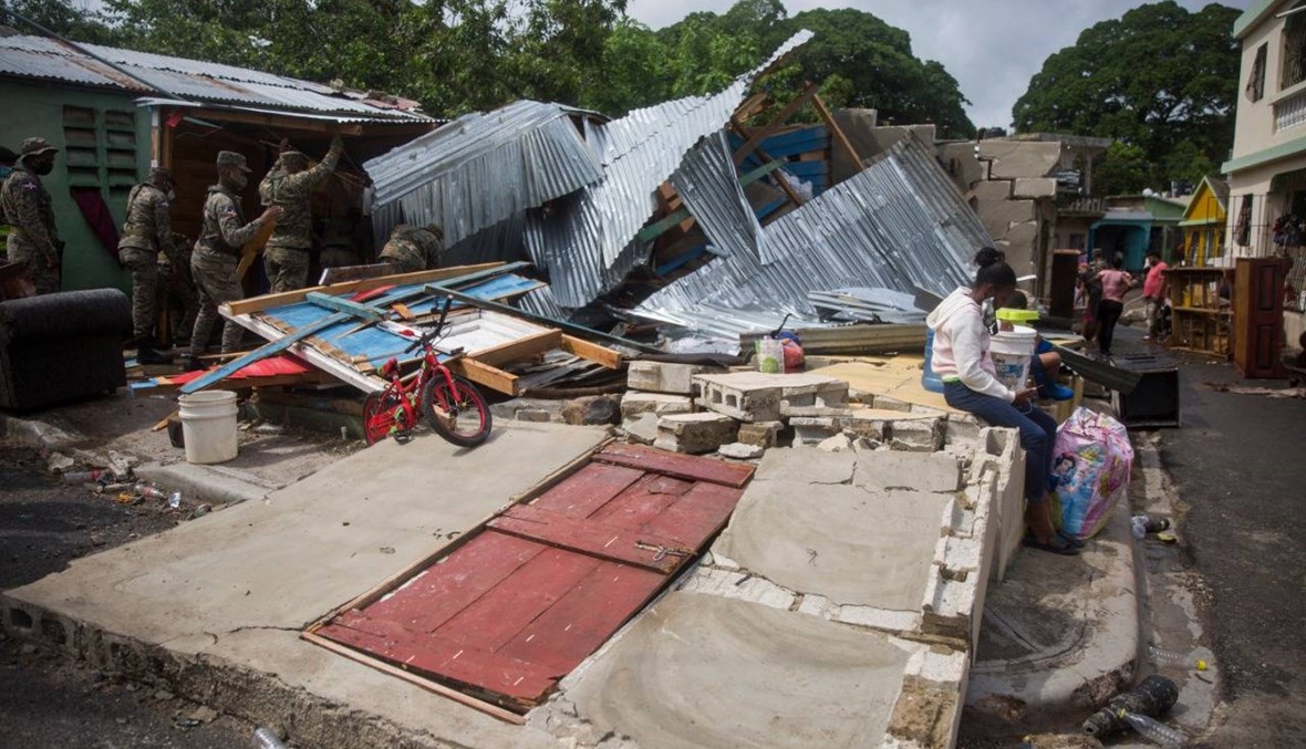 فلوريدا تعلن حالة الطوارئ: الإعصار أيساياس يقترب من سواحلها