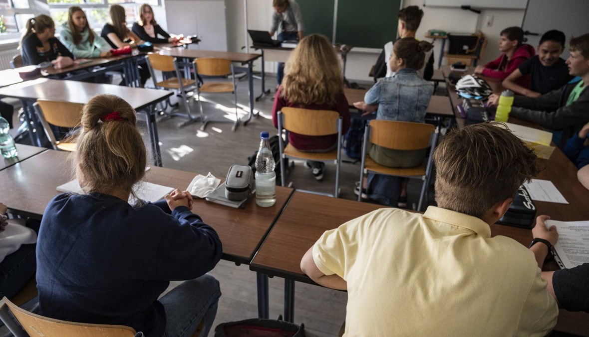 آلاف التلاميذ الألمان يبدأون عامهم الدراسي: تعليمات بالتزام النظافة الشخصيّة والكمامات