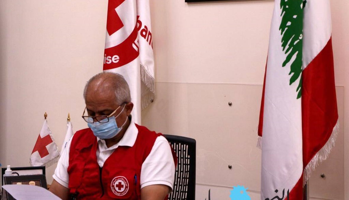 الصليب الأحمر يرفع الصوت: "لن نقبل أن تستفيد المصارف من أموال التبرّعات"