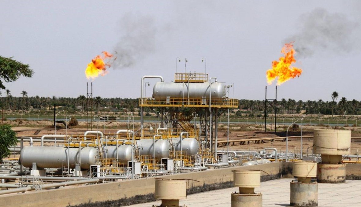 ولي العهد السعودي ورئيس وزراء العراق ناقشا اتفاق أوبك+ لخفض إنتاج النفط