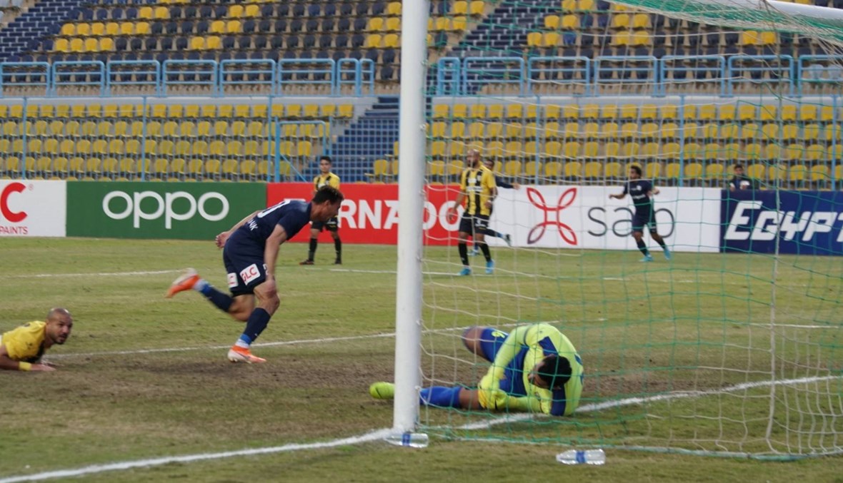 قاعود يسجل الهدف رقم 300 في الدوري المصري (صور)