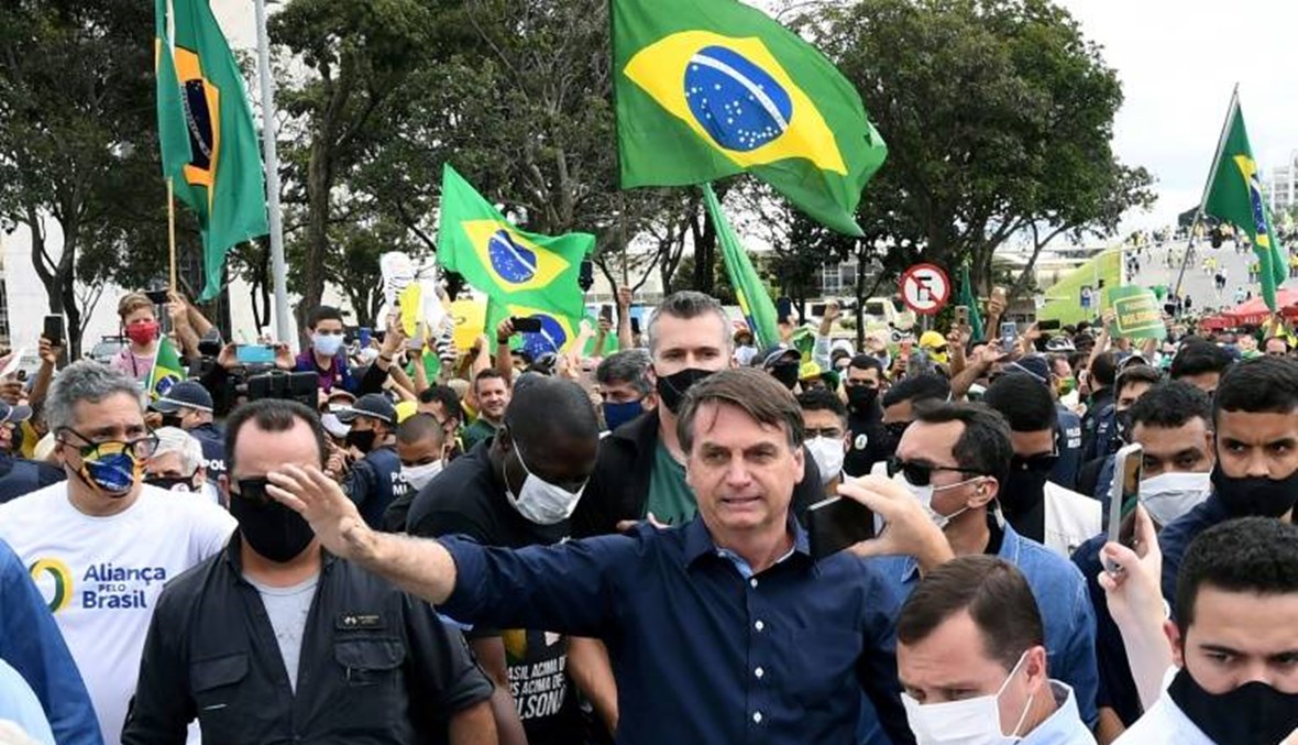 رئيس البرازيل يريد عودة الدوري لإطعام عائلات اللاعبين
