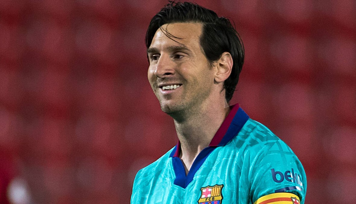 ميسي يتفوّق على رونالدو