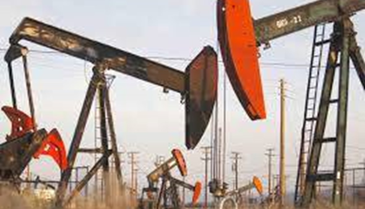 سلطات شرق ليبيا توقف أكثر من نصف صادرات البلاد من النفط