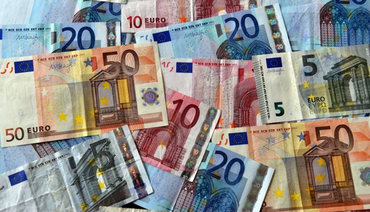 الأورو ينهي انخفاضاً استمر 3 أيام والليرة التركية تبلغ مستوى قياسياً متدنياً