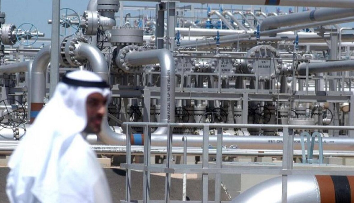 الكويت والسعودية تعلقان إنتاج النفط من حقل مشترك بينهما