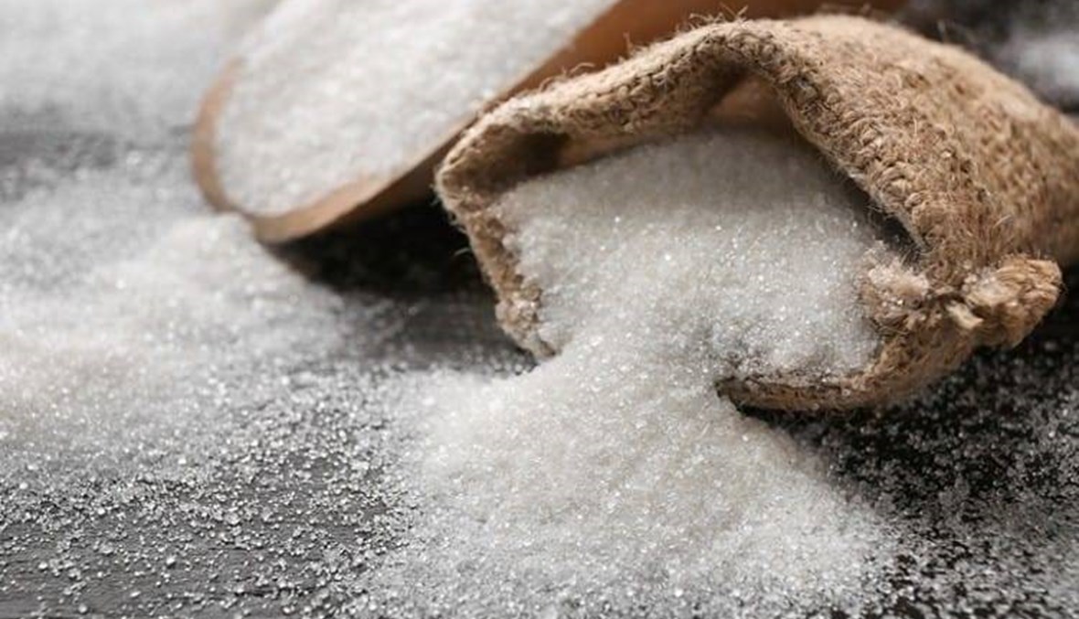 بعد أزمة النفط... السكر يفقد ثلث قيمته في السوق الدولية