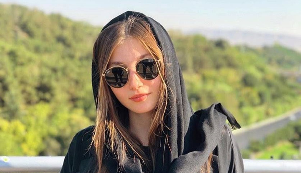 ‫ممثلة تركيّة محتجزة في إيران بسبب كورونا... "لا يمكنها العودة"