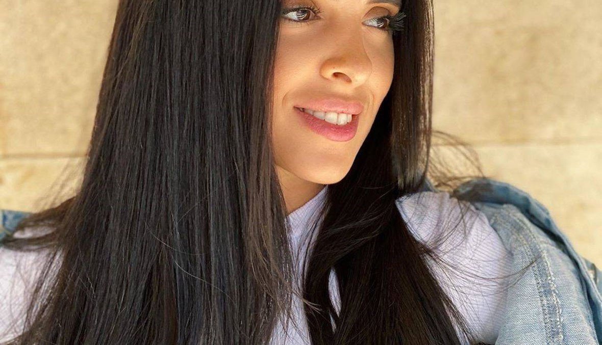 ناديا منيمنة تشتهر بفيديواتها مع "جدّو نبيل"... كسرت عقدة الصراع الاجتماعي بين الأجيال (فيديو)