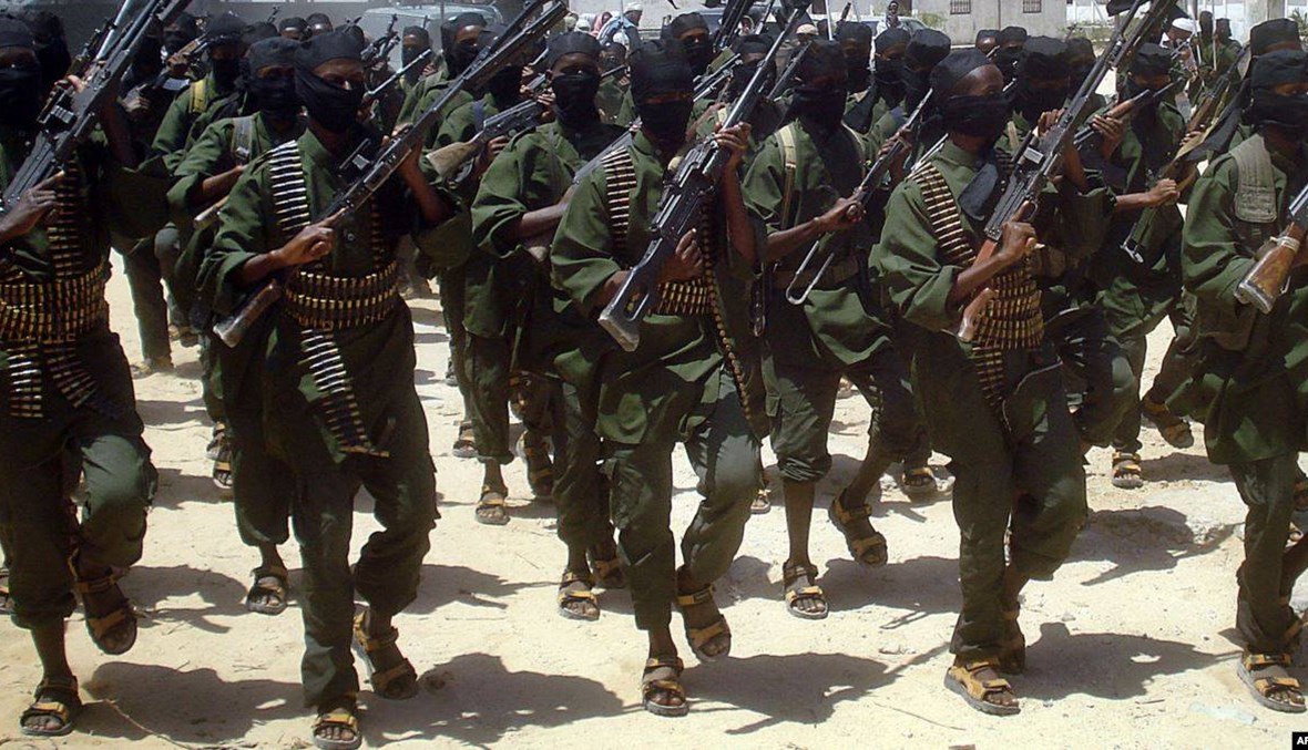 مسلّحون من "حركة الشباب" يهاجمون قاعدة عسكرية أميركية- كينية في كينيا: "تم الصدّ"