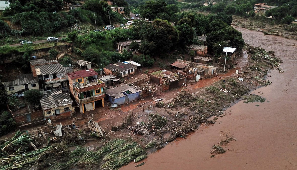 منازل منهارة غمرتها المياه... عدد قتلى السيول في البرازيل يرتفع إلى 52