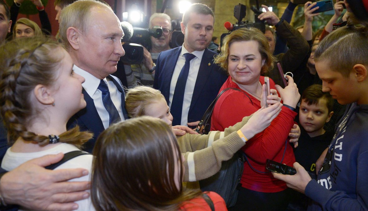 "هل أنت بوتين الحقيقي؟"... الرئيس الروسي يكشف عن "الخطة السريّة" لحمايته