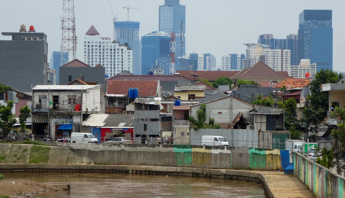 إندونيسيا تمنع السفر إلى الريف في عيد الفطر لكبح انتشار فيروس كورونا