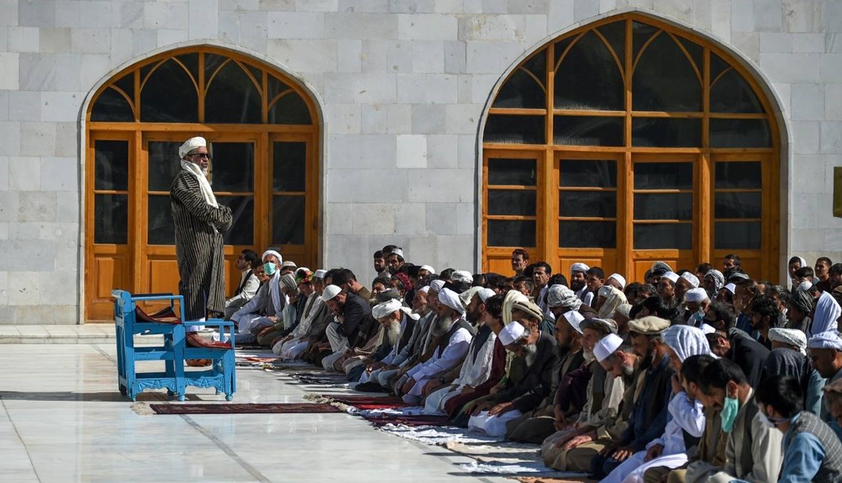 الحكومة الأفغانيّة تفرج عن أوّل مئة سجين من طالبان