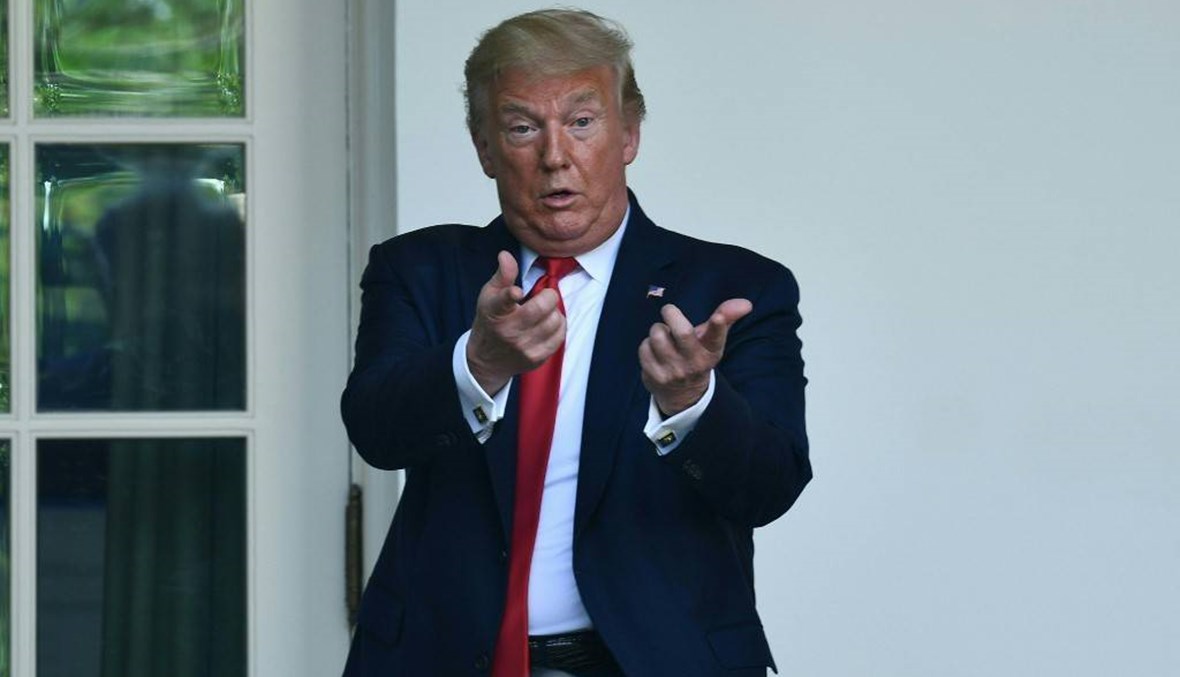 ترامب يهدد بـ"إغلاق" مواقع التواصل الاجتماعي بعد محاولة تويتر فرض رقابة على تغريداته