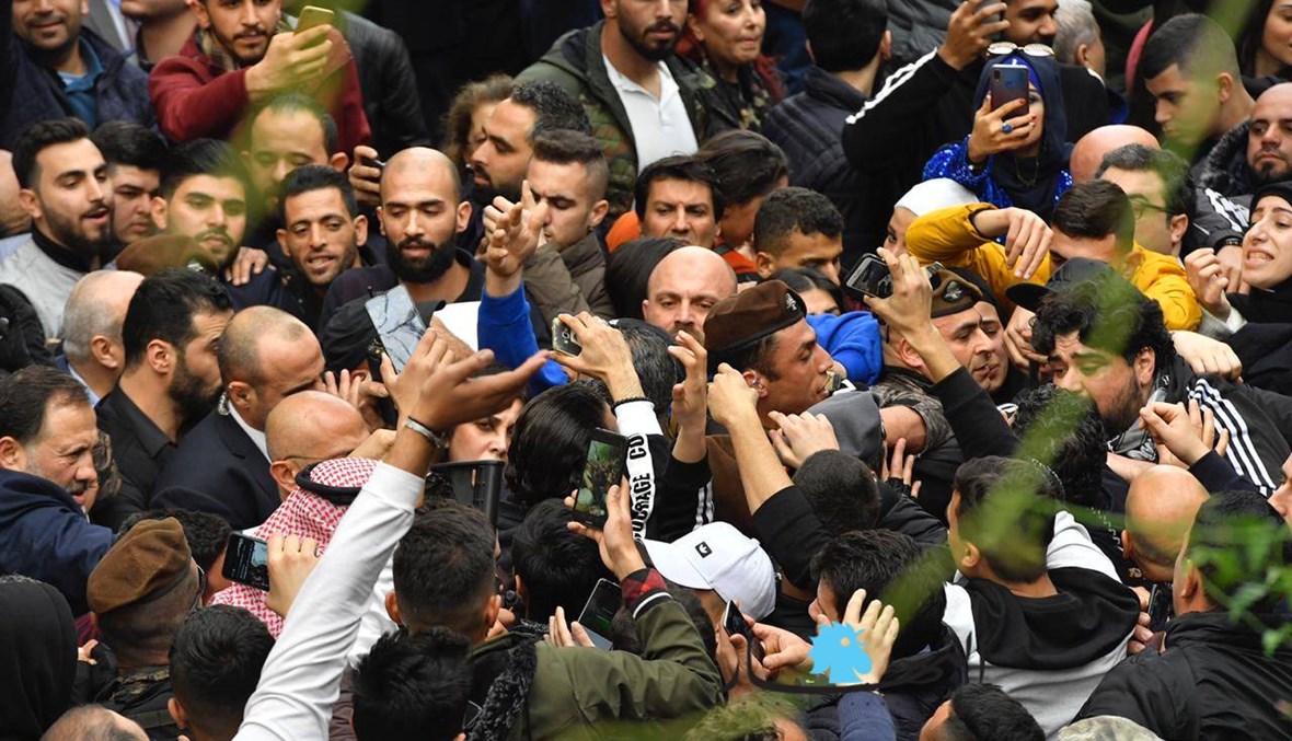 "النهار" تنقل مباشرة من بيت الوسط... كلمات مشاركين والرئيس الحريري (فيديوات)