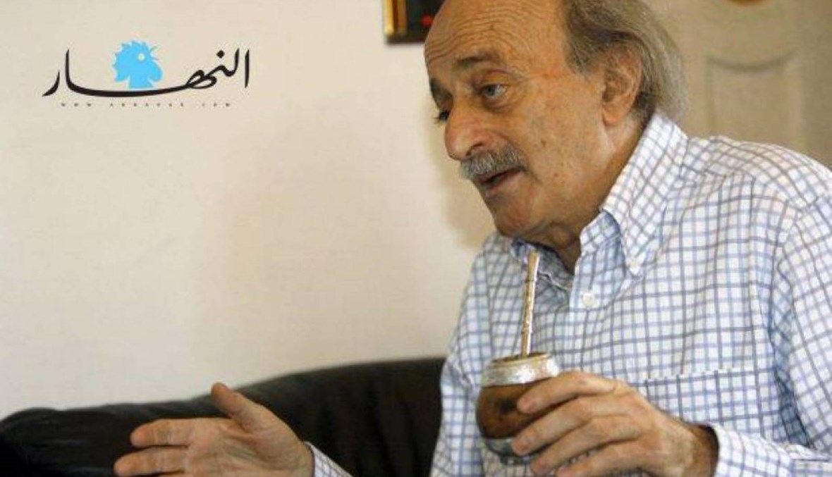 جنبلاط: "طننتُ أنّ القذافي مات لكن يبدو أنّه تقمّص في مجلس الوزراء اللبناني"