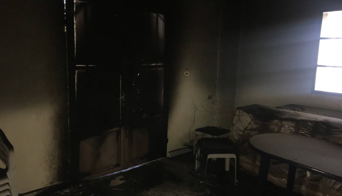 مادة حارقة على مدخل منزله في جبشيت... عبيد: ما حصل مؤشّر خطير
