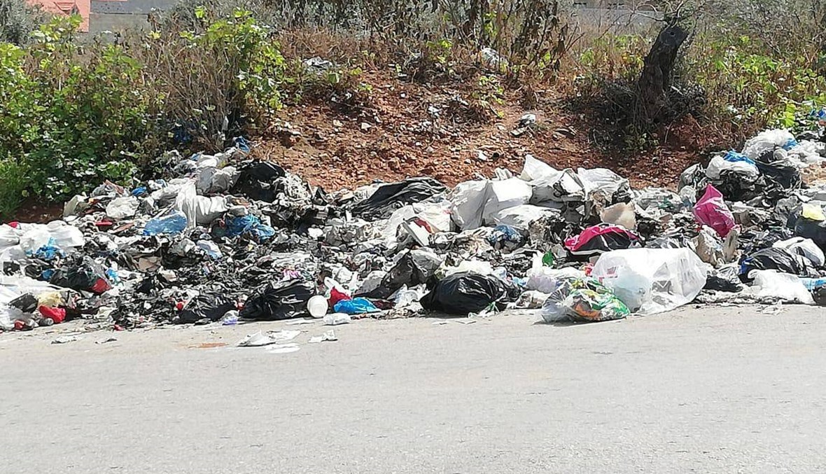 بالصور: ظاهرة انتشار النفايات في منطقة ضهر العين - وادي هاب تعود من جديد