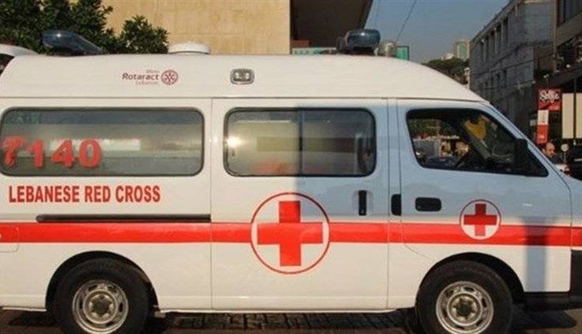 قضيا غرقاً... الصليب الأحمر نقل جثتي طفلين الى مستشفى سيدة السلام