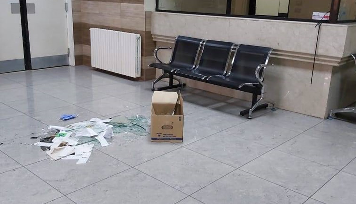 إشكال وتكسير داخل مستشفى سير الضنية الحكومي (صور)
